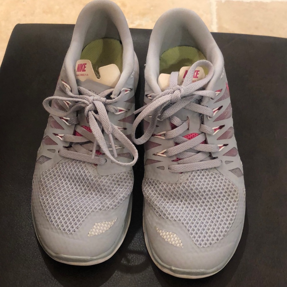 nike running sneakers